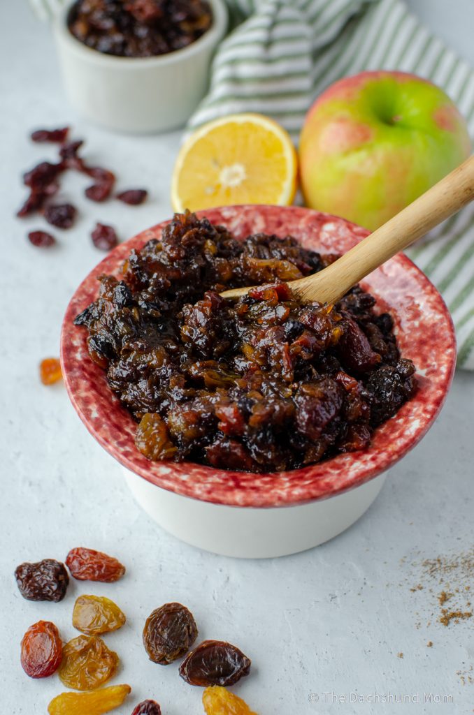 Vegetarian mincemeat in a small bowl